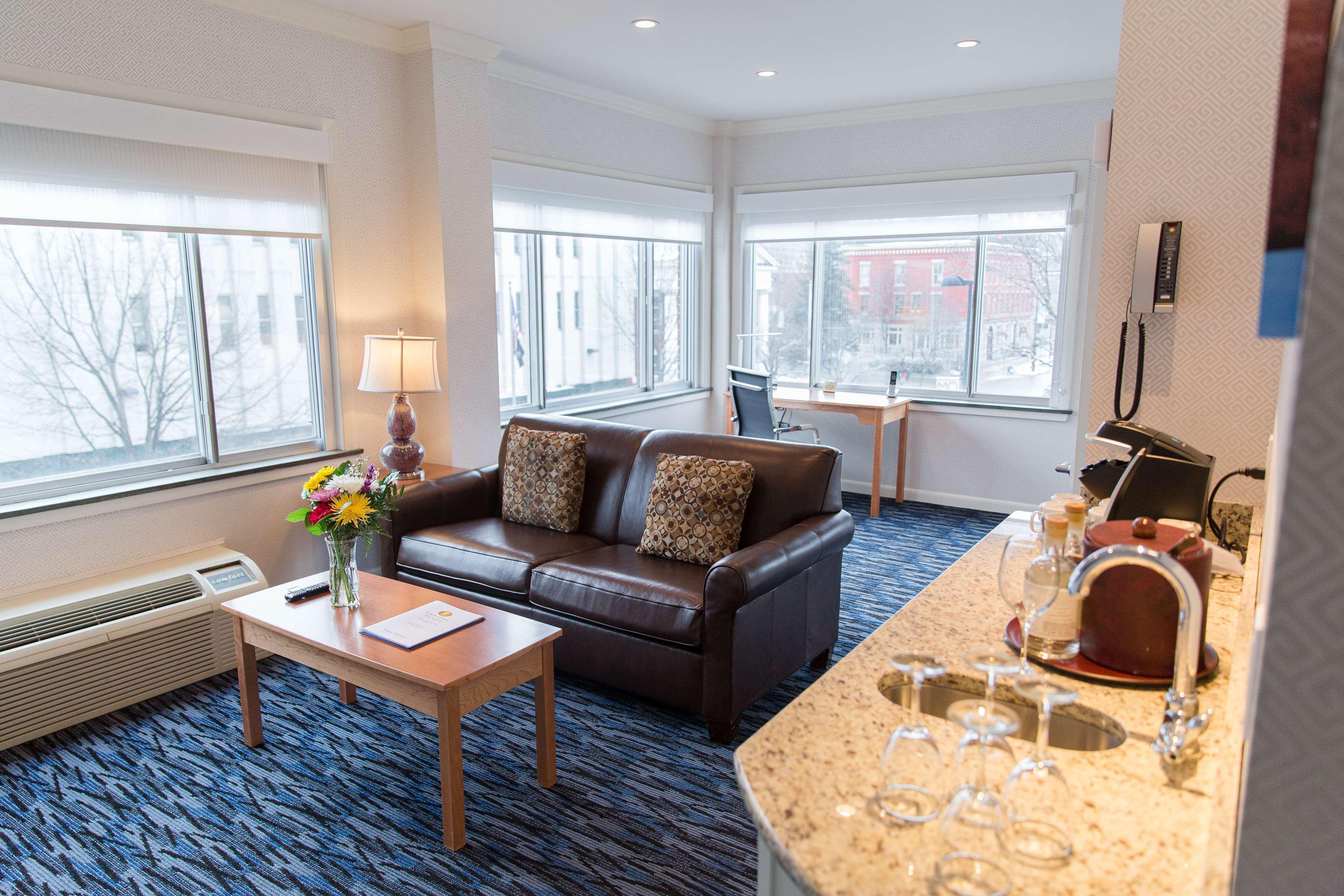 Capitol Plaza Hotel Montpelier Tapestry Collection By Hilton Exterior foto